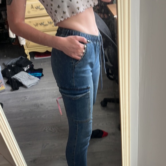 cargo jeans | lots of pockets!! - Picture 8 of 9